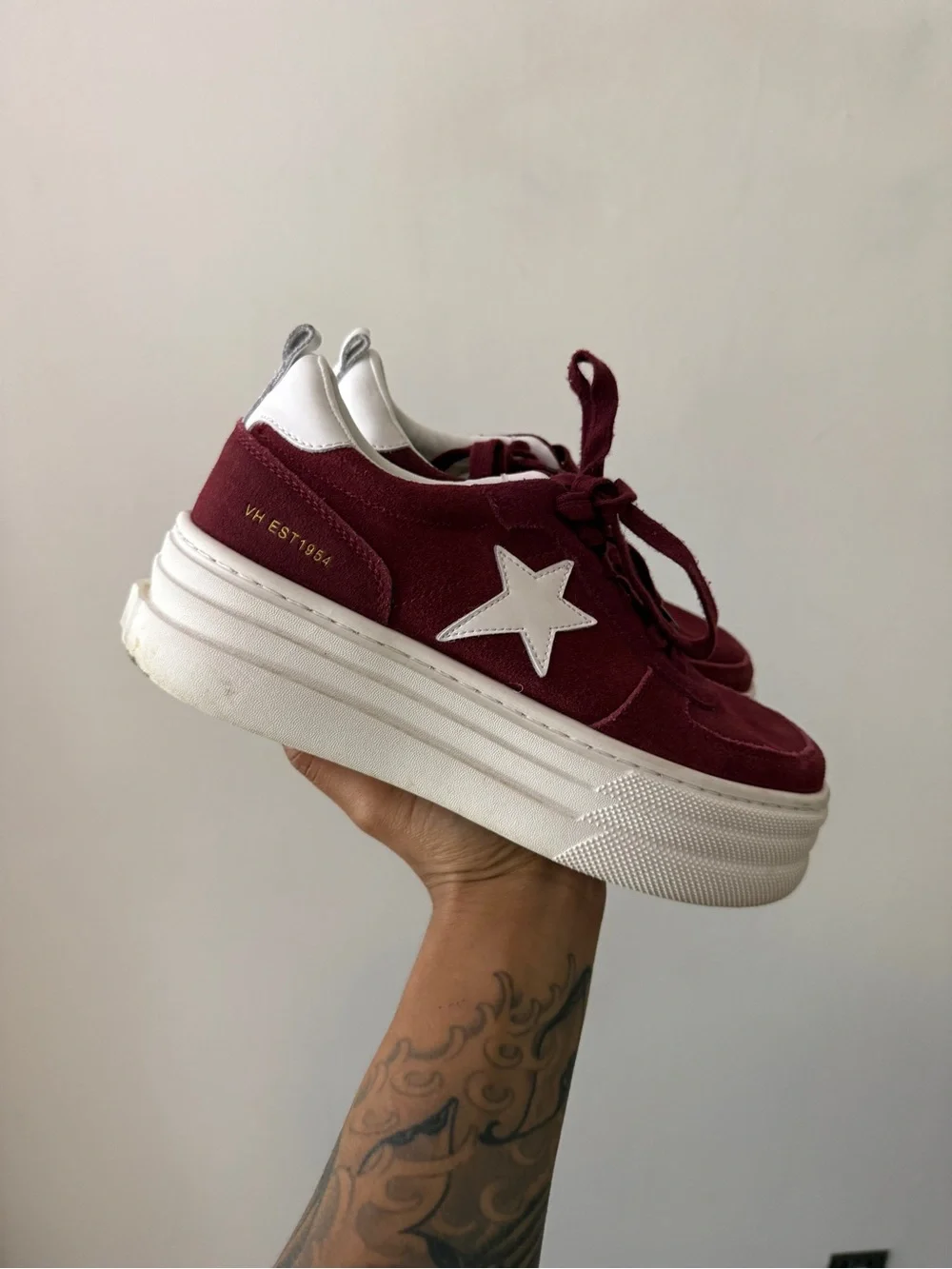 Vintage Havana Hunter Maroon Star Platform Sneakers Retro